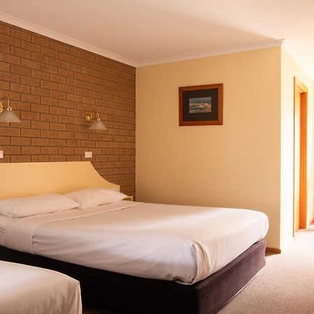 Hepburn Springs Motor Inn Экстерьер фото