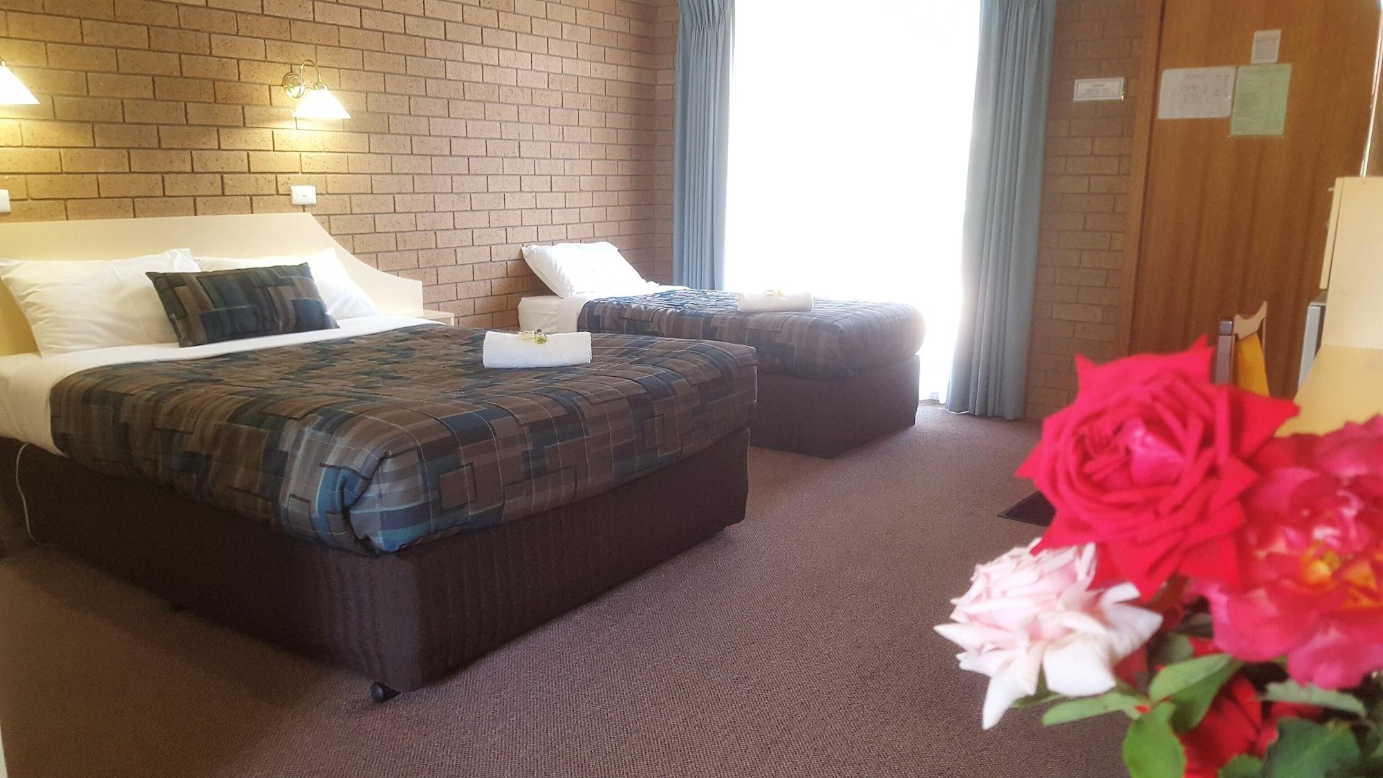 Hepburn Springs Motor Inn Экстерьер фото