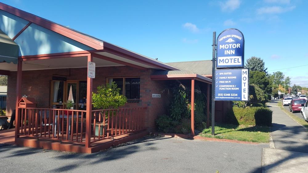 Hepburn Springs Motor Inn Экстерьер фото