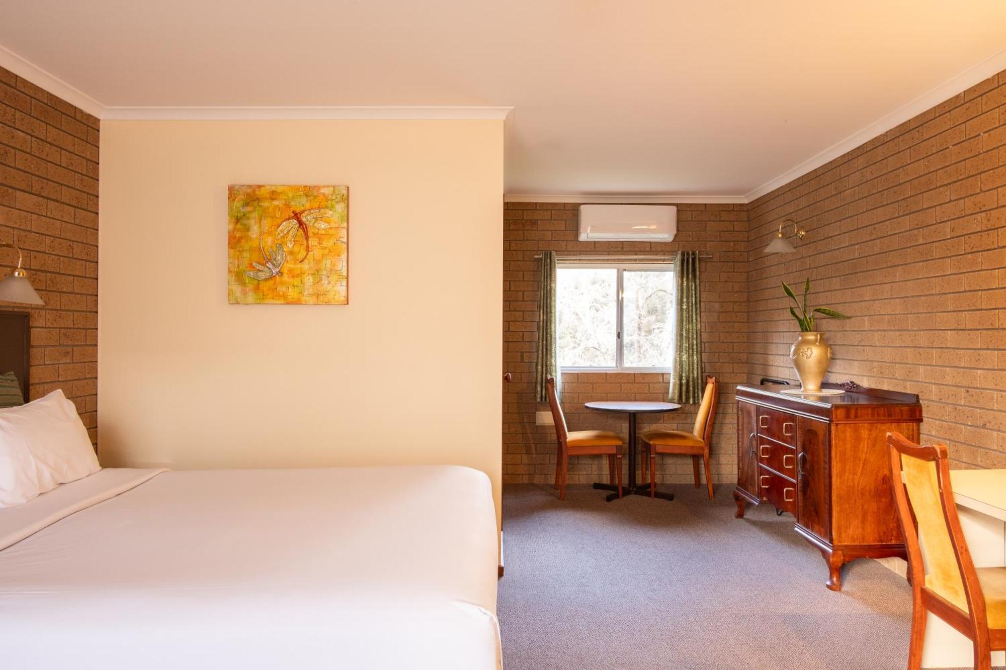 Hepburn Springs Motor Inn Экстерьер фото
