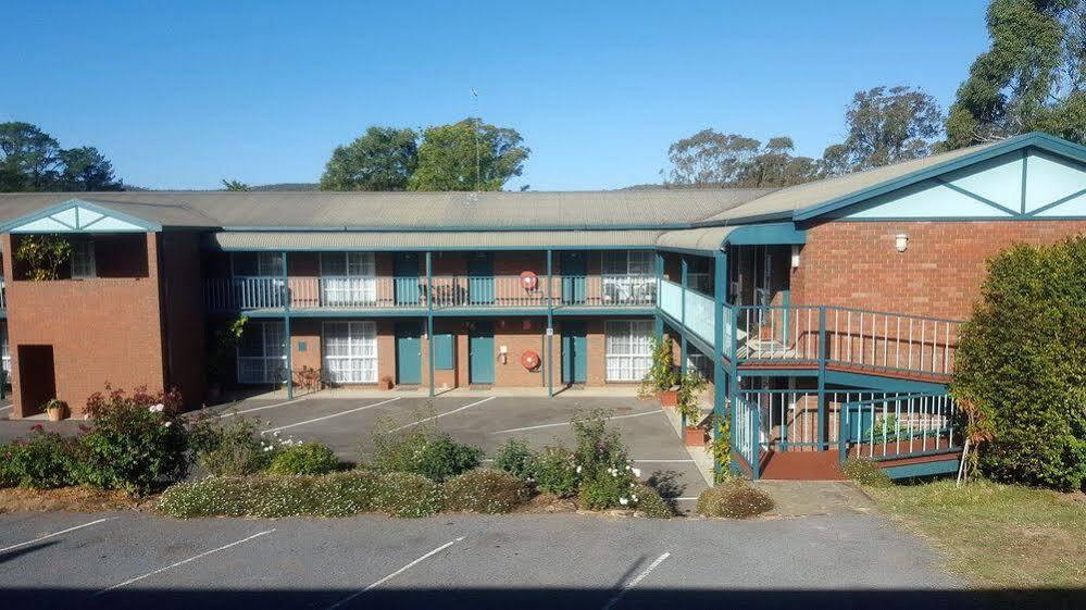 Hepburn Springs Motor Inn Экстерьер фото